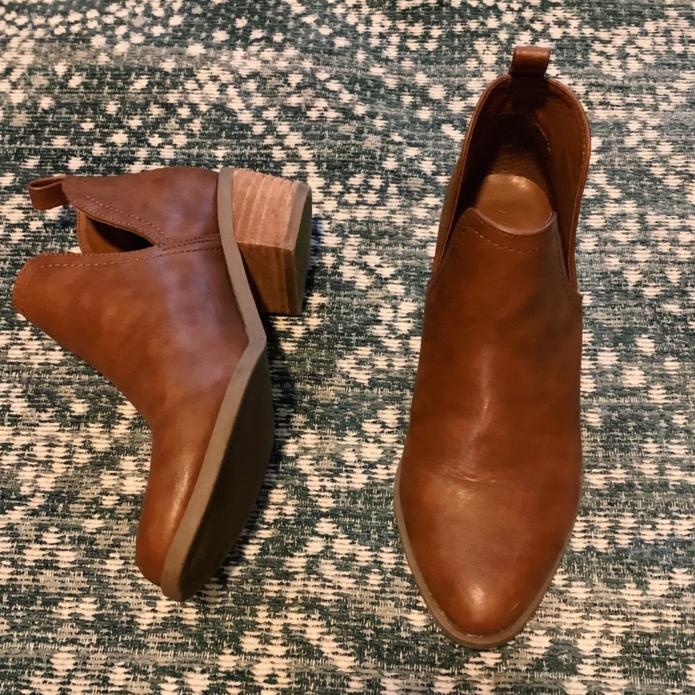 American Eagle Booties